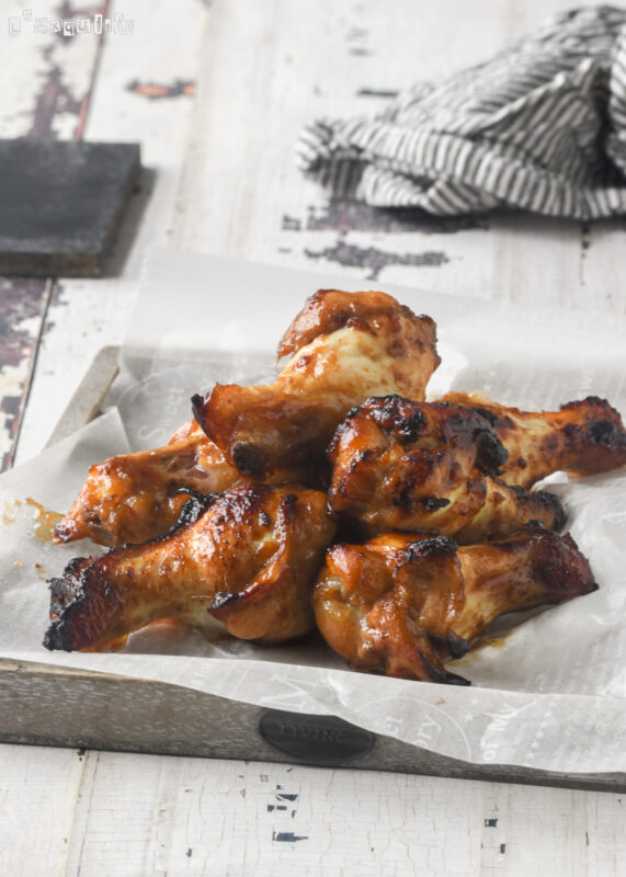 Muslitos de pollo marinados con miel y mostaza