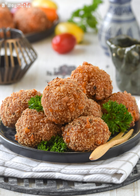 Croquetas de patata con sobrasada y queso