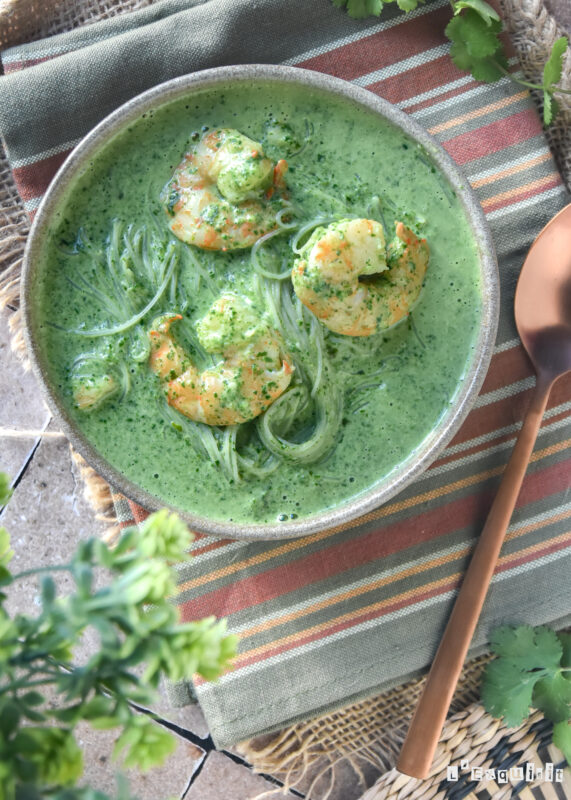 Crema de espinacas con gambas