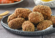 Croquetas de pollo y cebolla caramelizada