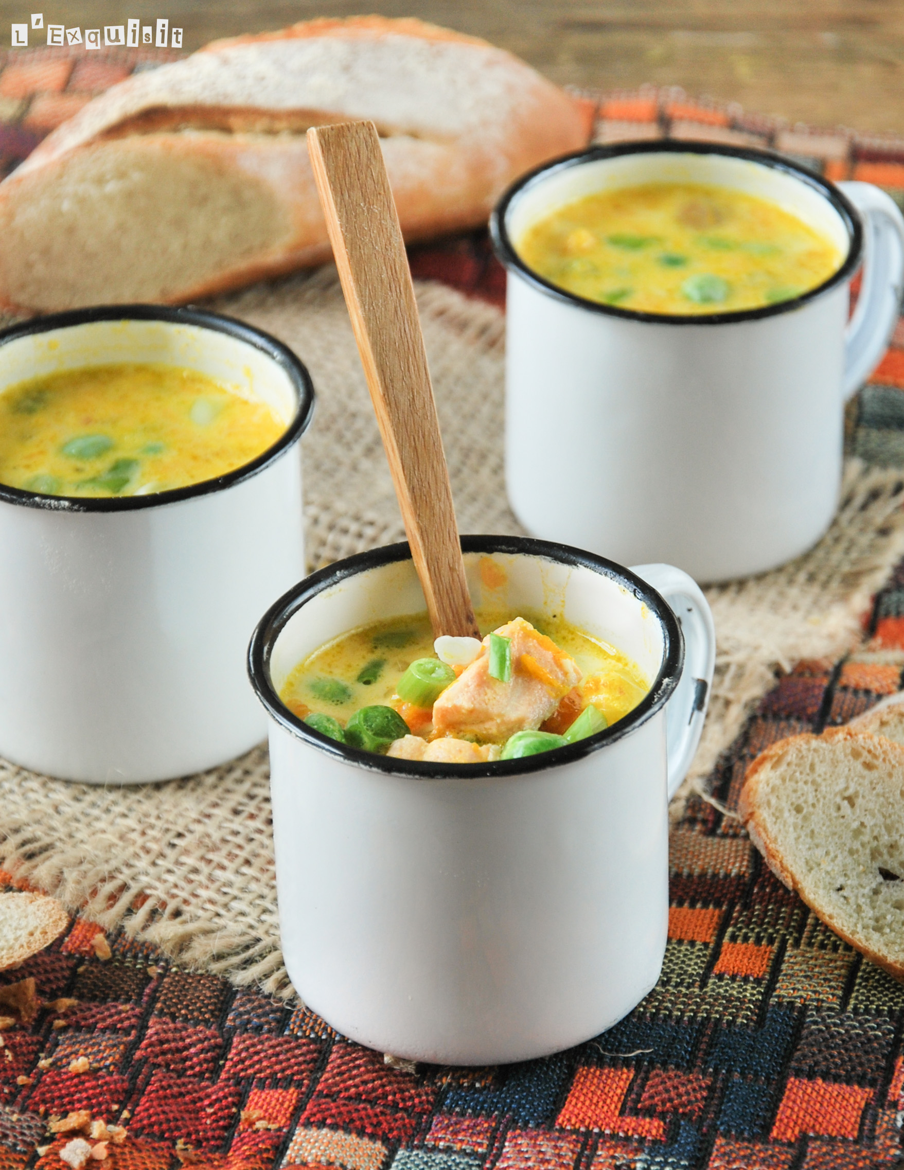 Sopa de verduras con salmón