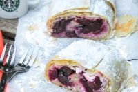 Strudel de cerezas
