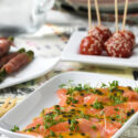 Ceviche de salmón con fruta de la pasión