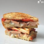 Sandwich de pollo, tomate y gorgonzola